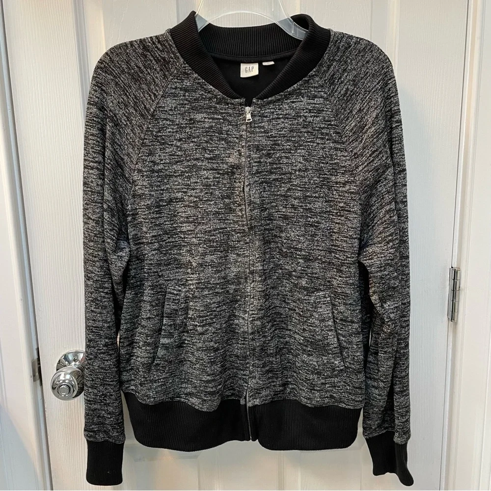 GAP Knit Bomber Jacket/Sweater Black/Gray Size Medium